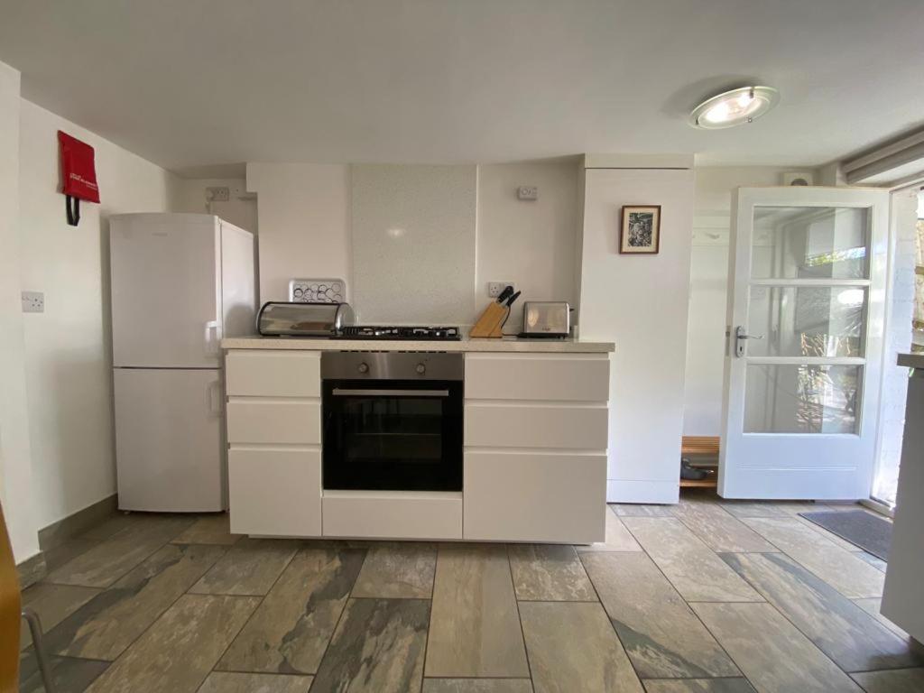 Апартаменты Clifton Garden Flat With Parking Бристоль Экстерьер фото